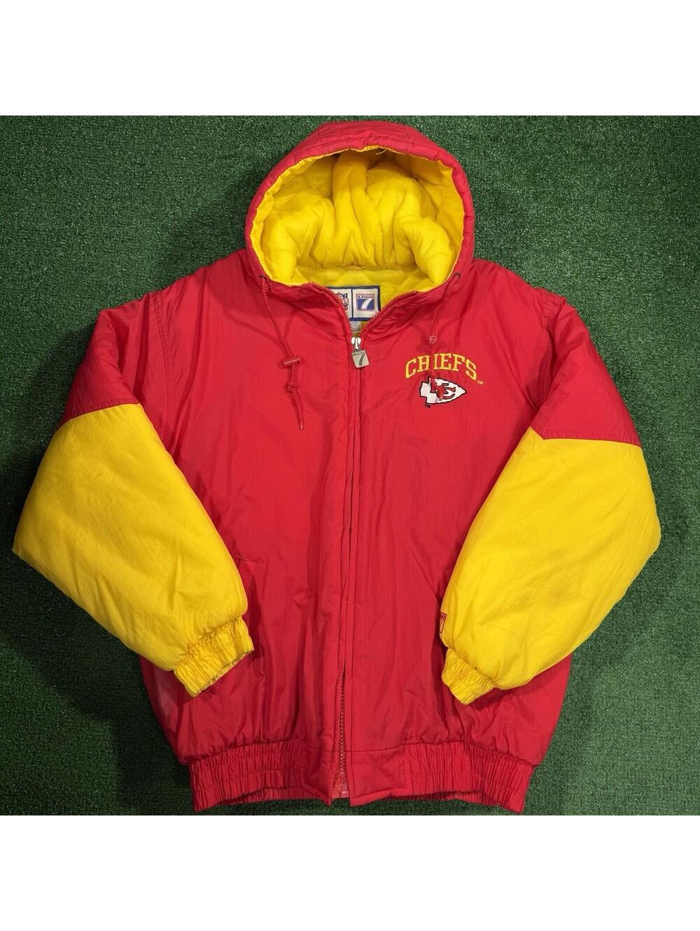 Kansas City Chiefs Pro Player Red Jacket with Hood 90’s Puffer Coat Rare Size L